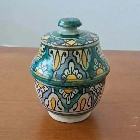 Small BOWL LIDDED PART OF THEE PIECE VINTAGE MOORISH HAND MADE COLLE… - Picture 1 of 9